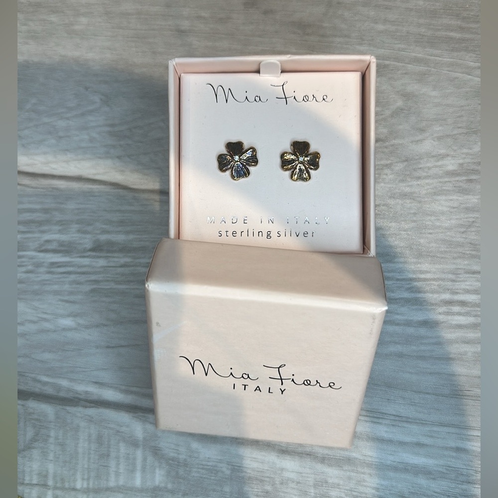 NIB Mia Fiore Sterling Silver Earrings Made in Italy